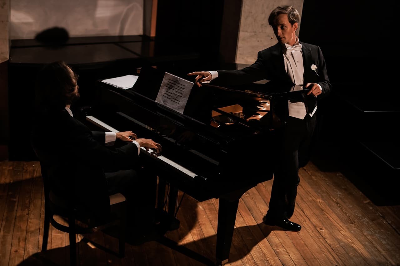 Вертинский. Возвращение (Театр музыки и поэзии п/р Камбуровой)